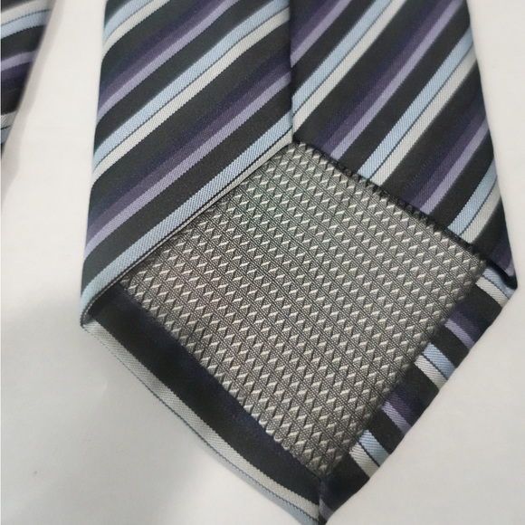 Alexander Julian (Colours) Ties - Picture 5 of 6